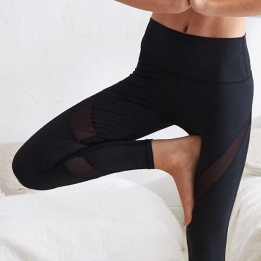 aeria black active leggings, Size M
